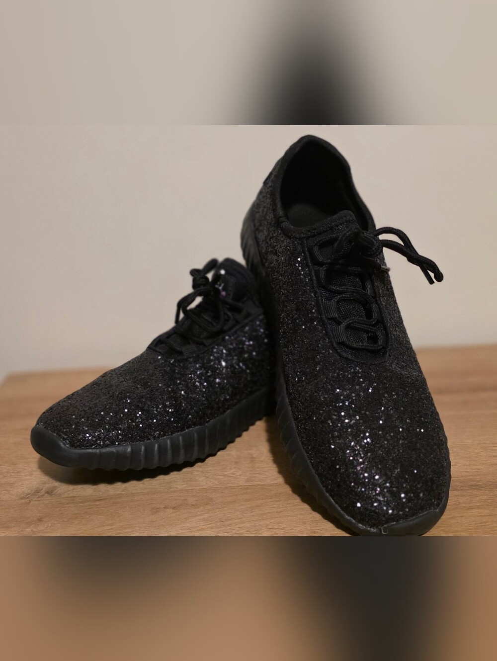 Glitter Black Women's Lace-Up Sneakers